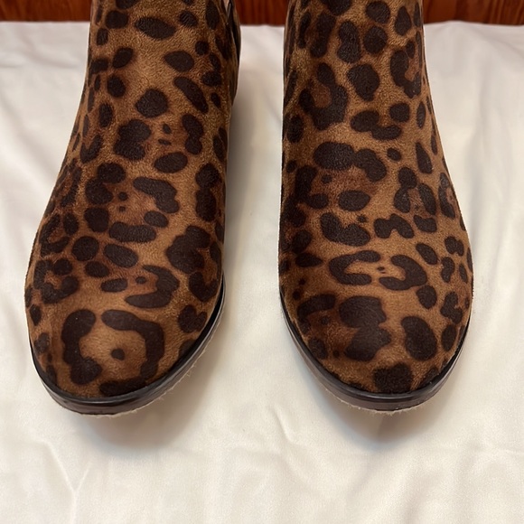 Pierre Dumas Animal Print Booties - Picture 5 of 7